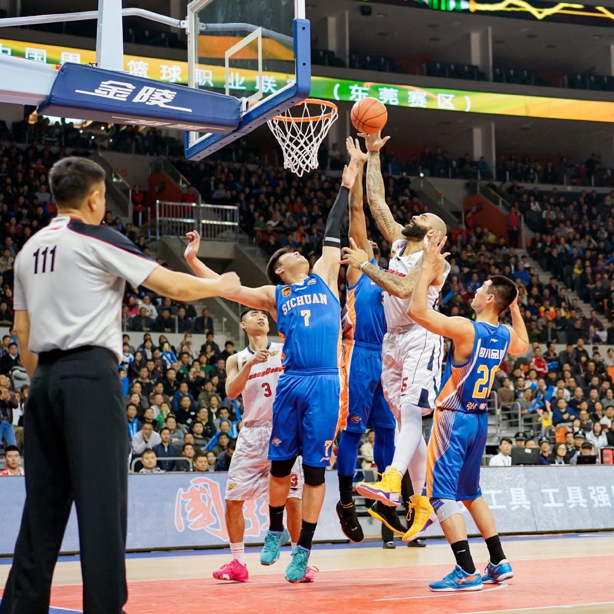 [台球]塞尔比击败墨菲 晋级决赛