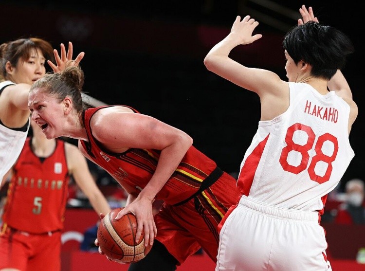 非洲杯冠军热门遭遇爆冷