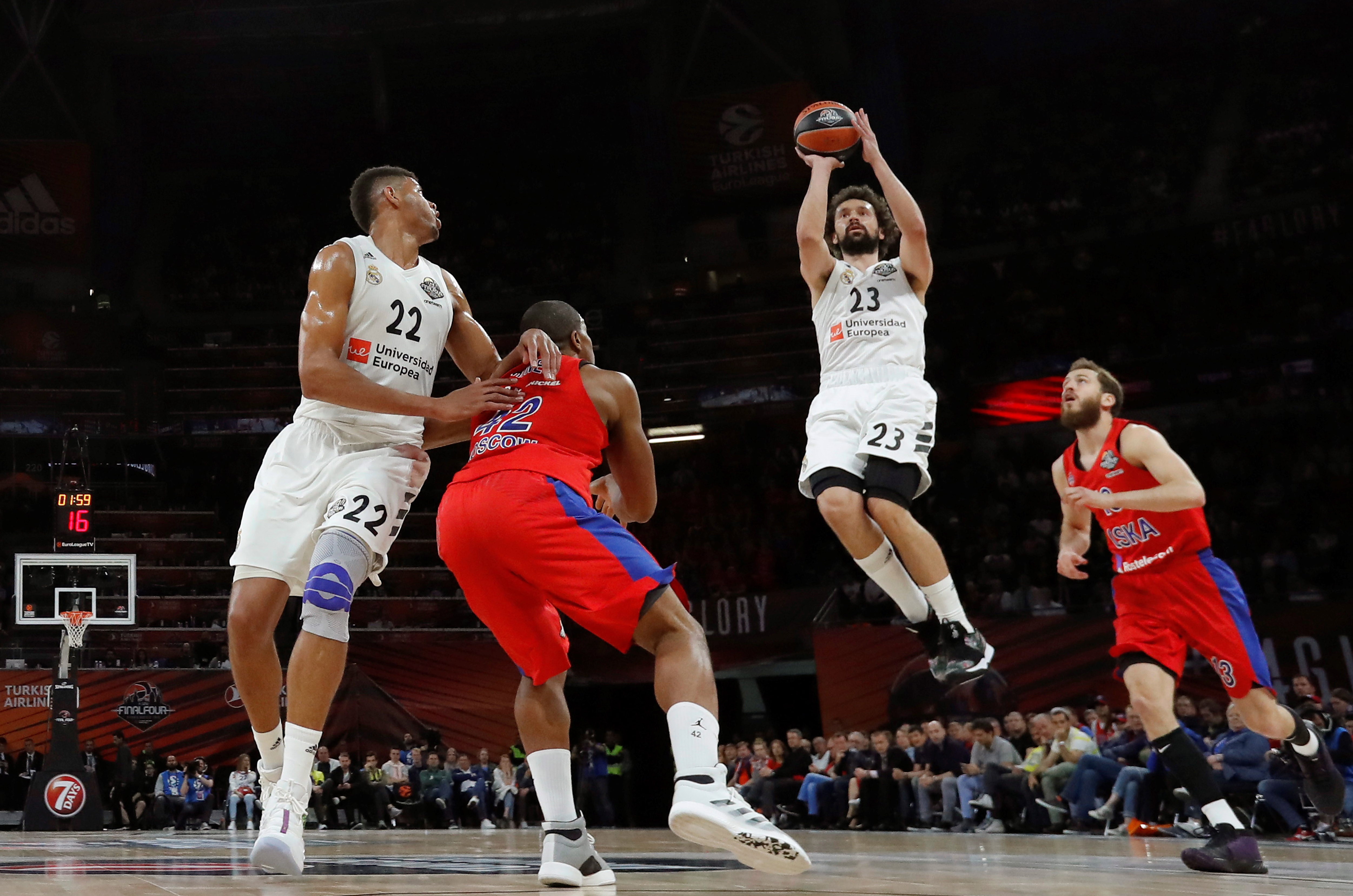 1月4日凌晨 CBA男篮传来周琦与孙铭徽新消息