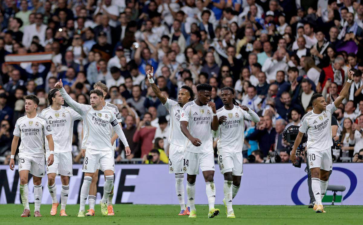 [NBA]快船断球反击 伦纳德快下飞身暴扣