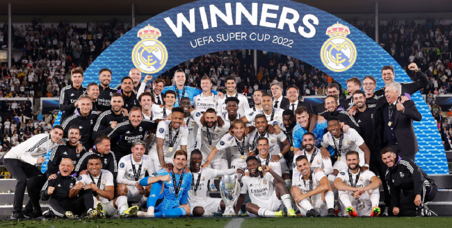 都灵主帅：战平尤文后，主席卡伊罗来更衣室祝贺了球员