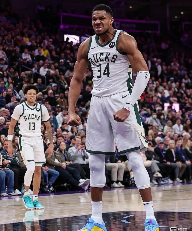 WCBA常规赛第12轮综述：东莞女篮20分大胜江苏 12连胜保持不败 张子宇首秀15+6＂