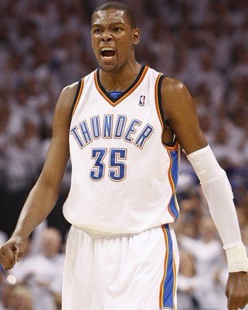 【LPL老婆】余霜招牌旗袍主持关键战，曼妙身材太有韵味